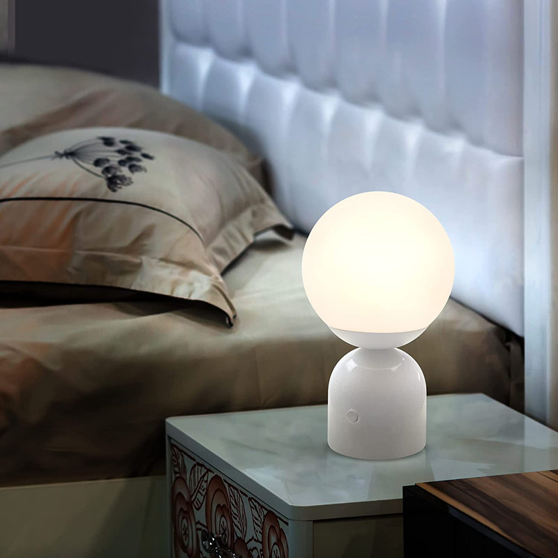 Brightech Mila 9.85 in. Mid-Century Modern Integrated LED Bedside Table ...